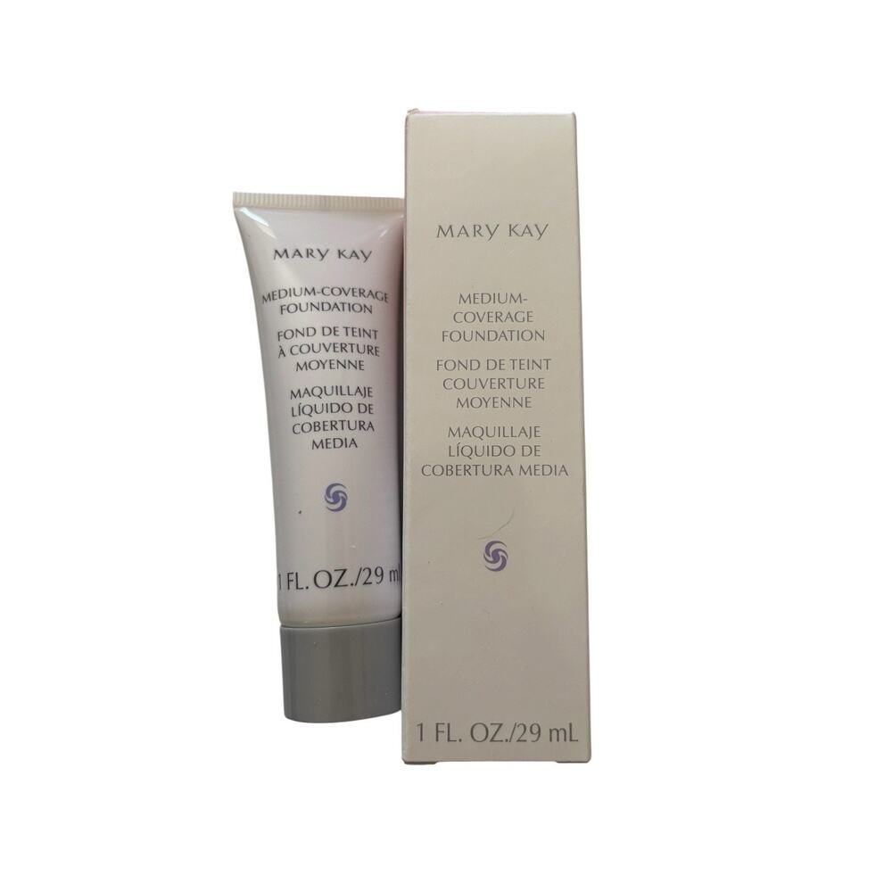 Mary Kay Medium Coverage Foundation Ivory 104 Wide Gray Lid new in box